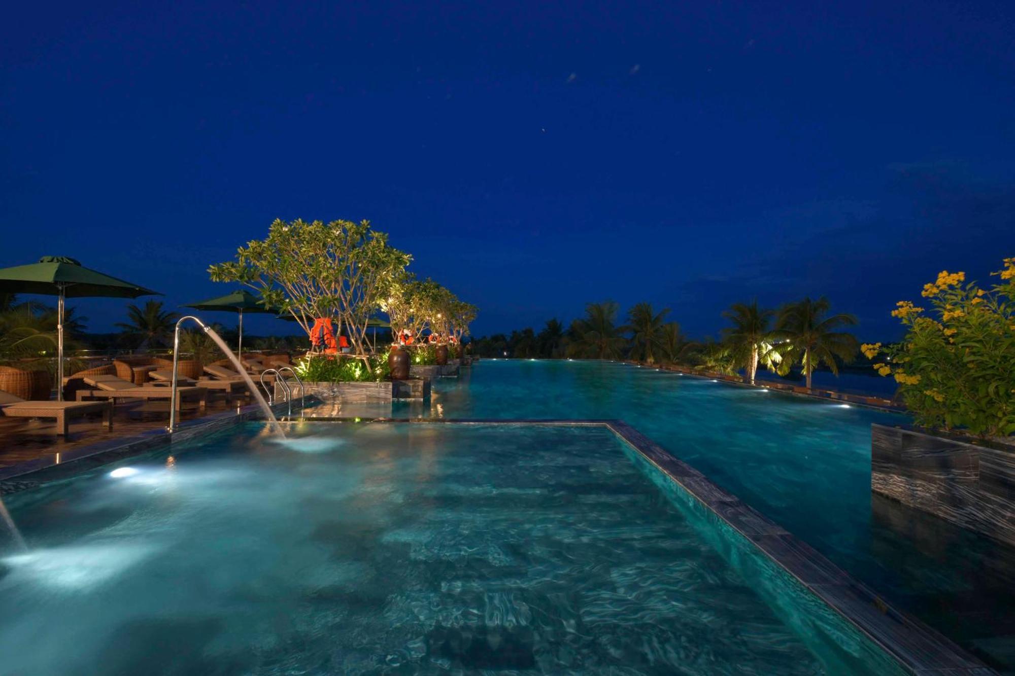 Cocoland Thu Xa Ancient Town Resort Куангнгай Экстерьер фото