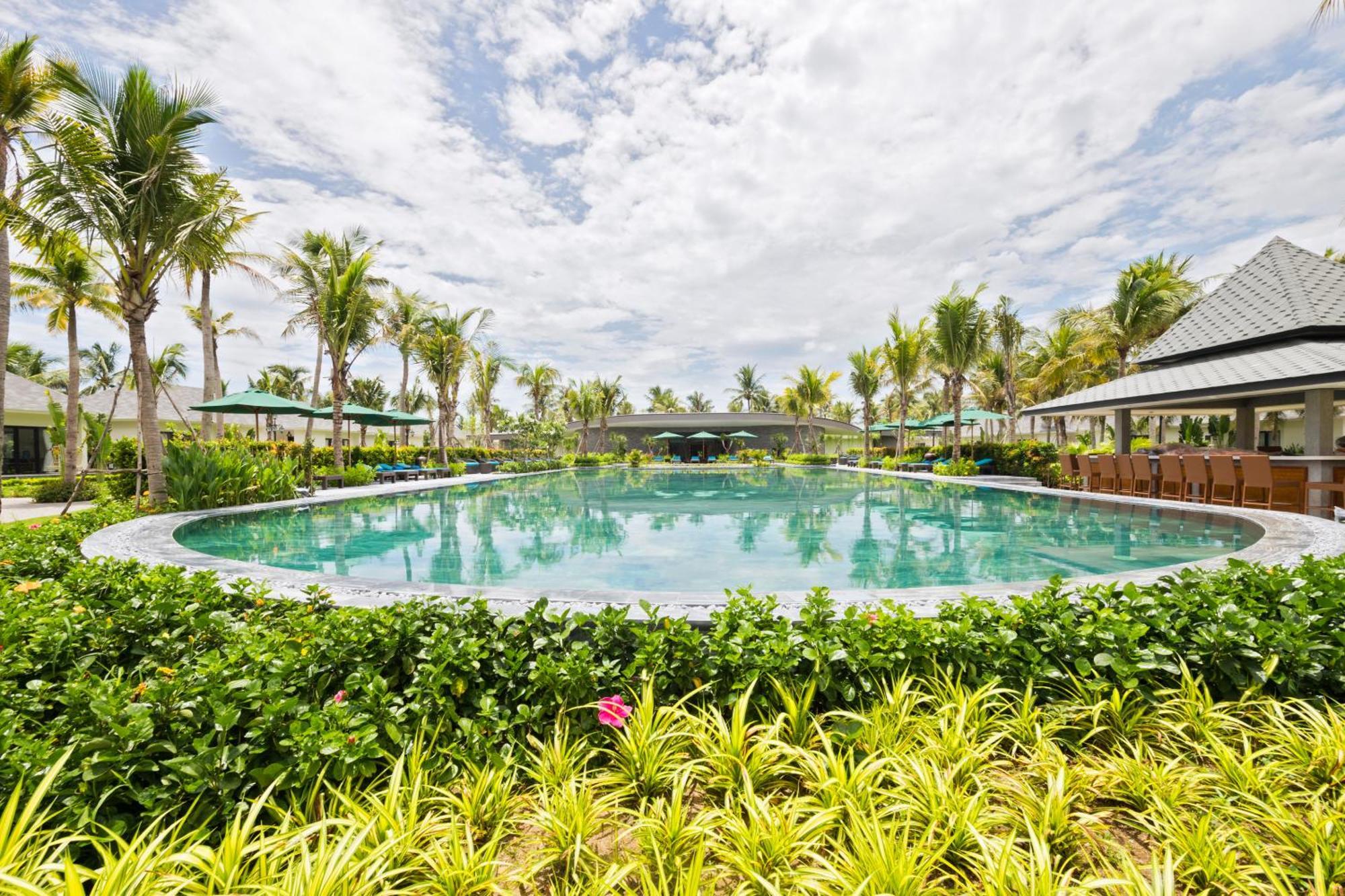 Cocoland River Beach Resort & Spa Куангнгай Экстерьер фото